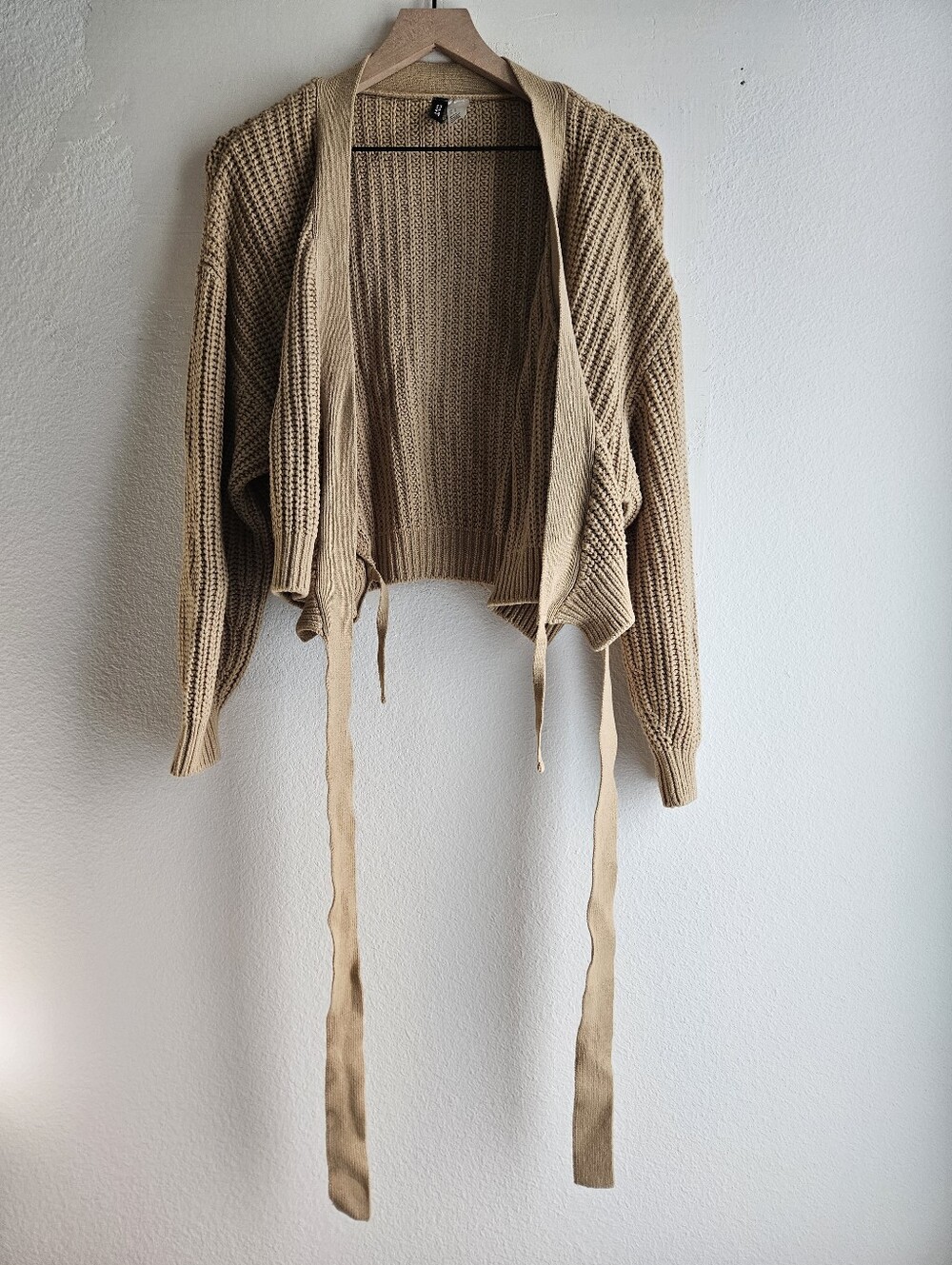H&M | knitted wrap top - Picture 5 of 6